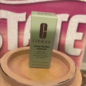 Clinique Even Better Clinical Serum in Light Green .24 oz